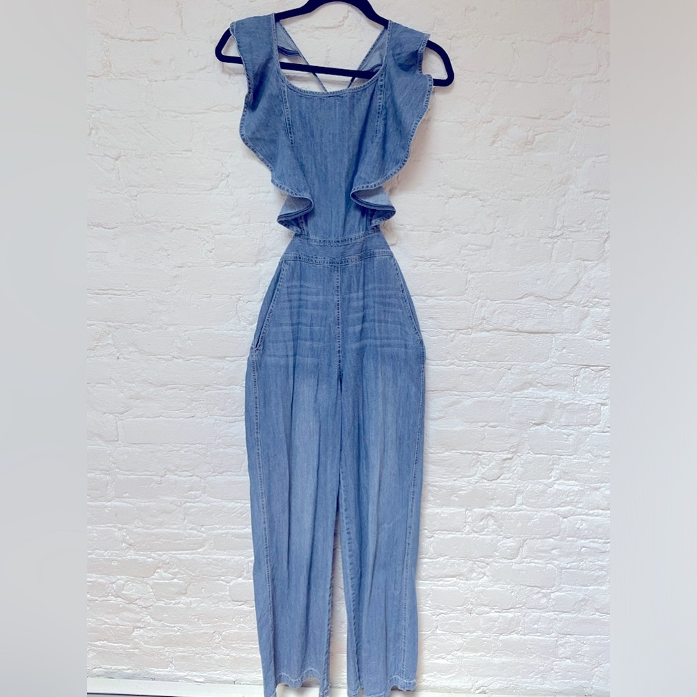 Denim chambray ruffle front jumpsuit wide leg open back tied zipper bottom Small